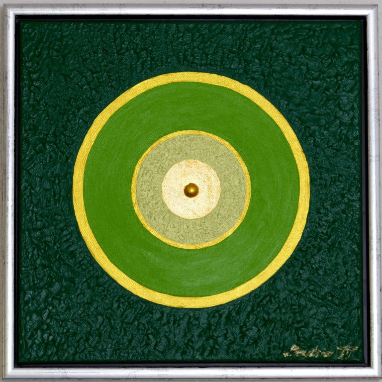 Golden Eye in Circle of Soulcolor