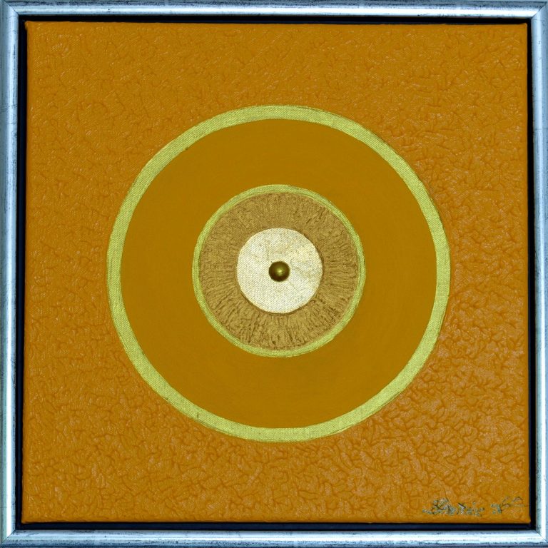 Golden Eye in Circle of Soulcolor